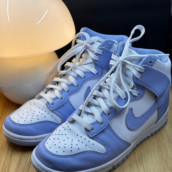Nike Dunk High - Picture 2 of 6